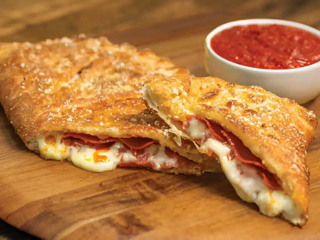 Pepperoni-Calzone